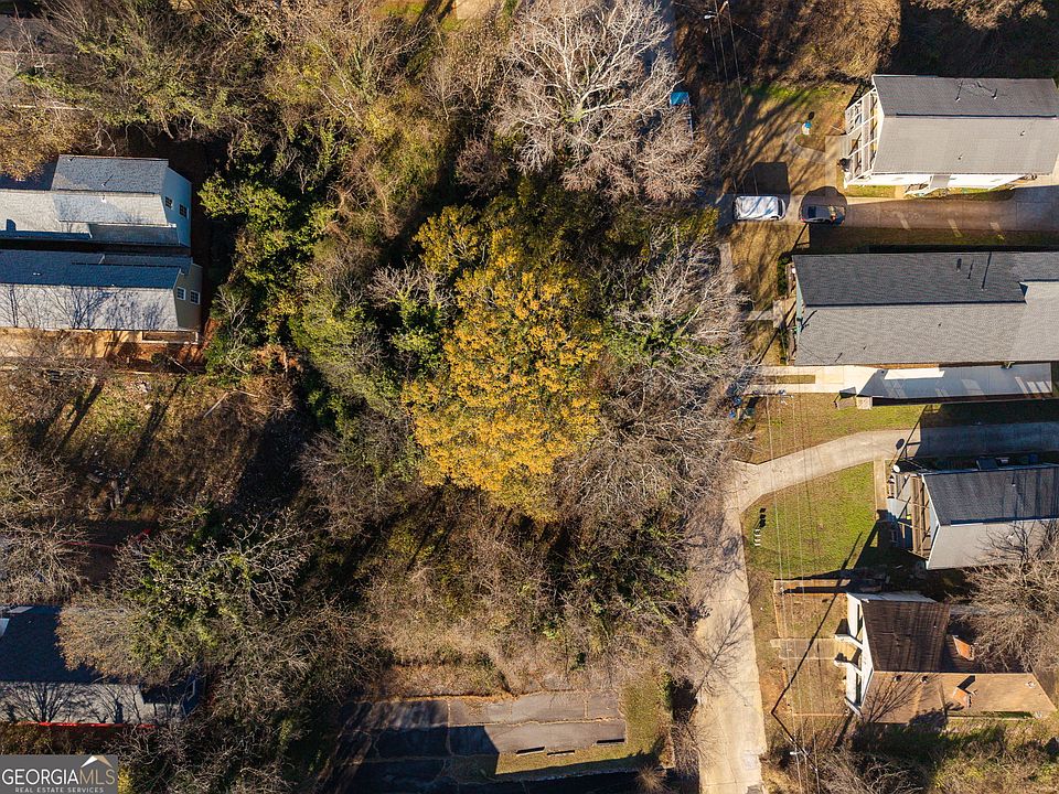 2nd image of 984 Dimmock St SW