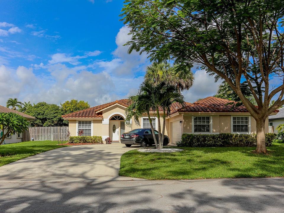 1st image of 5113 NW 65th Avenue