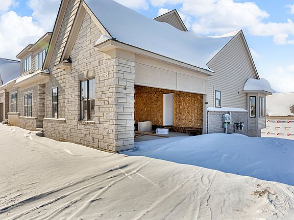 4th image of 605 Cornerstone