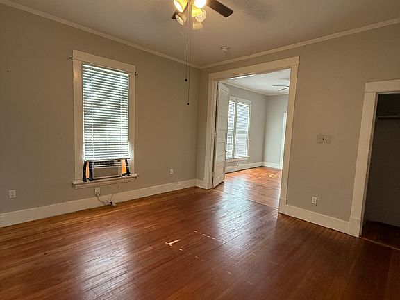 2nd image of 1905 W 2nd St #A