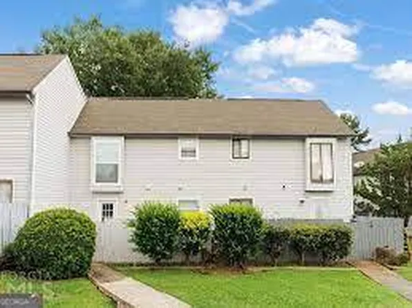 299 Country Club Dr, Jonesboro, GA 30238