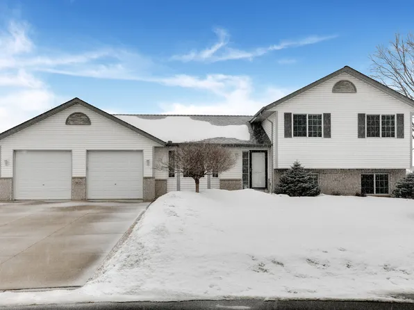 5627 Lambert Ave NE, Albertville, MN 55301