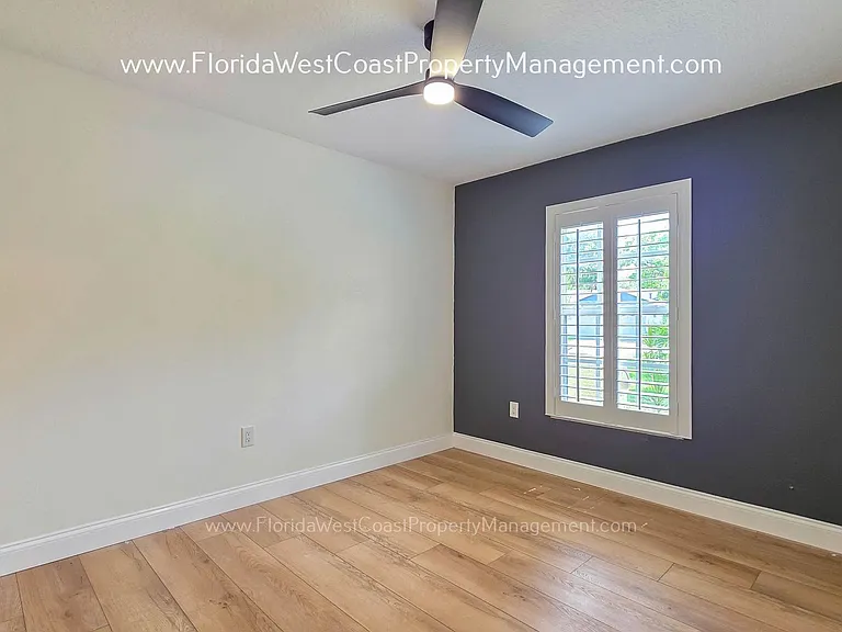4667 Hamlets Grove Dr — Photo 36