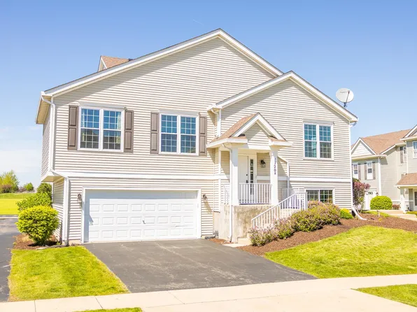 1720 Fieldstone Dr N #1720, Shorewood, IL 60404