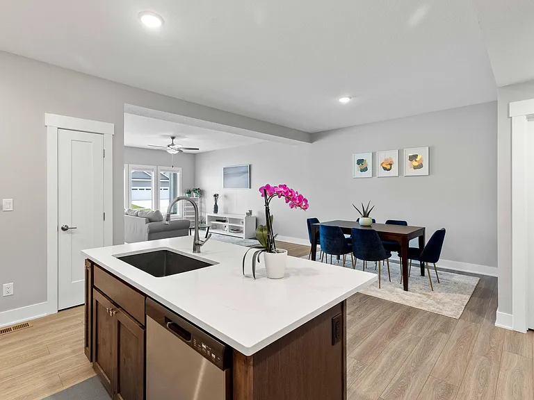 16637 Wilden Dr — Photo 9