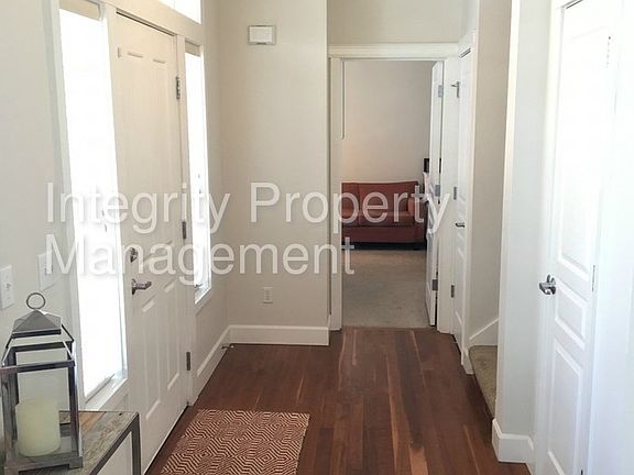 2nd image of 1533 Cottonwood Ave