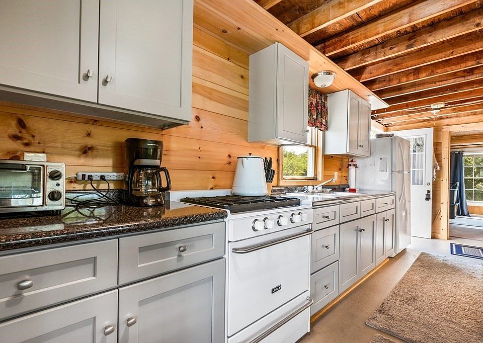 294 Bay View Ave, Plymouth, MA 02360 Zillow