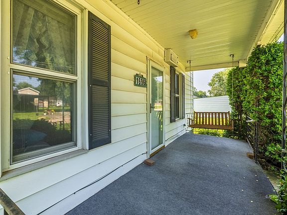 5th image of 1696 Morton Ave