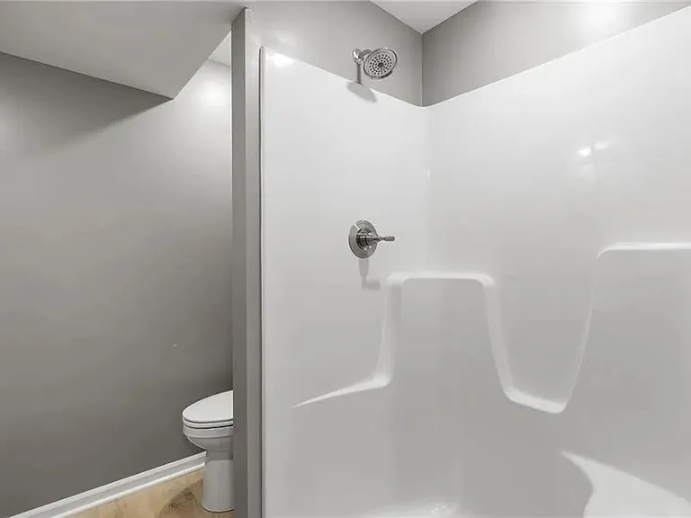 135 Cedar Ct — Photo 14