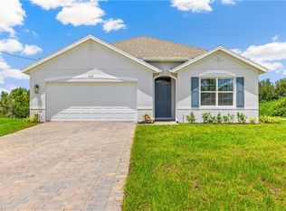 504 Lone Star Ln, Lehigh Acres, FL 33974