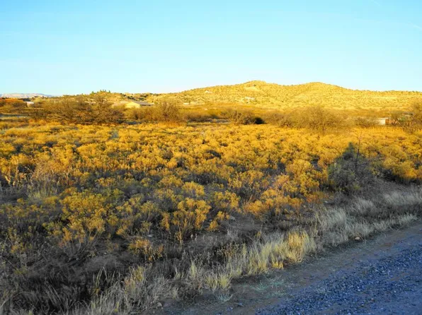 7090 E Russell Flats Rd, Cornville, AZ 86325