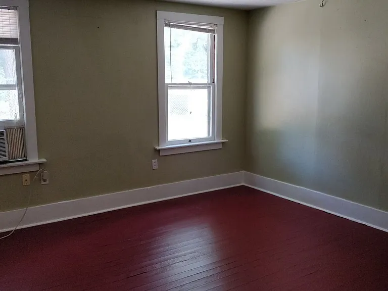 1011B N Corona St — Photo 3