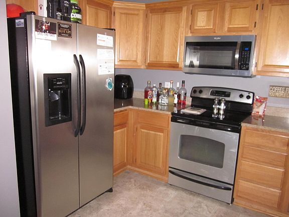 2nd image of 11281 N 144th St #2