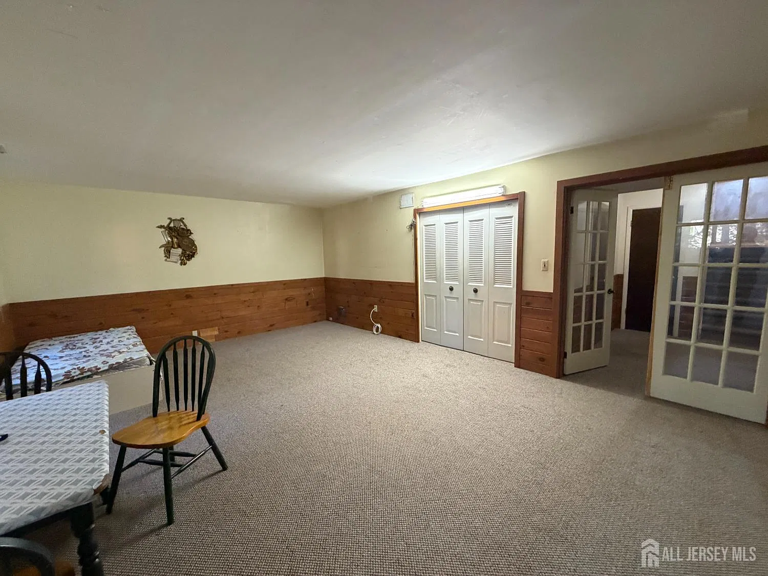 3 bed, 2.5 bath, 2200 sqft, $3,600 — Photo 2