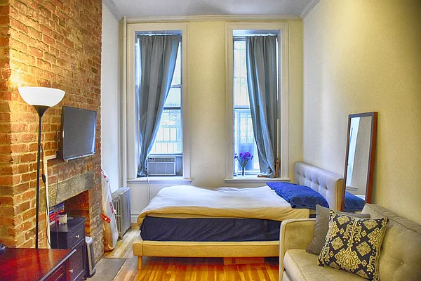 Rented by Compass | media 23