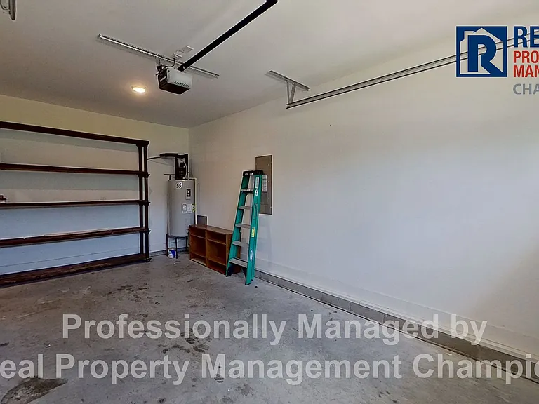 305 Cypress Ave — Photo 20