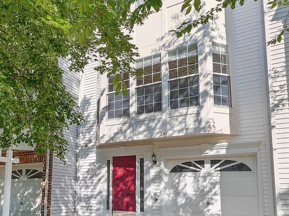 2nd image of 2441 Wheat Meadow Cir