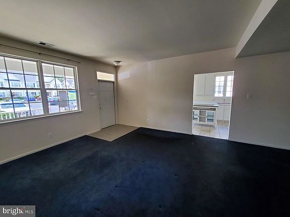 2nd image of 81 Pelican Pl #81