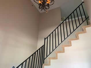 1706 Deepwood Cir, Rochester, MI 48307