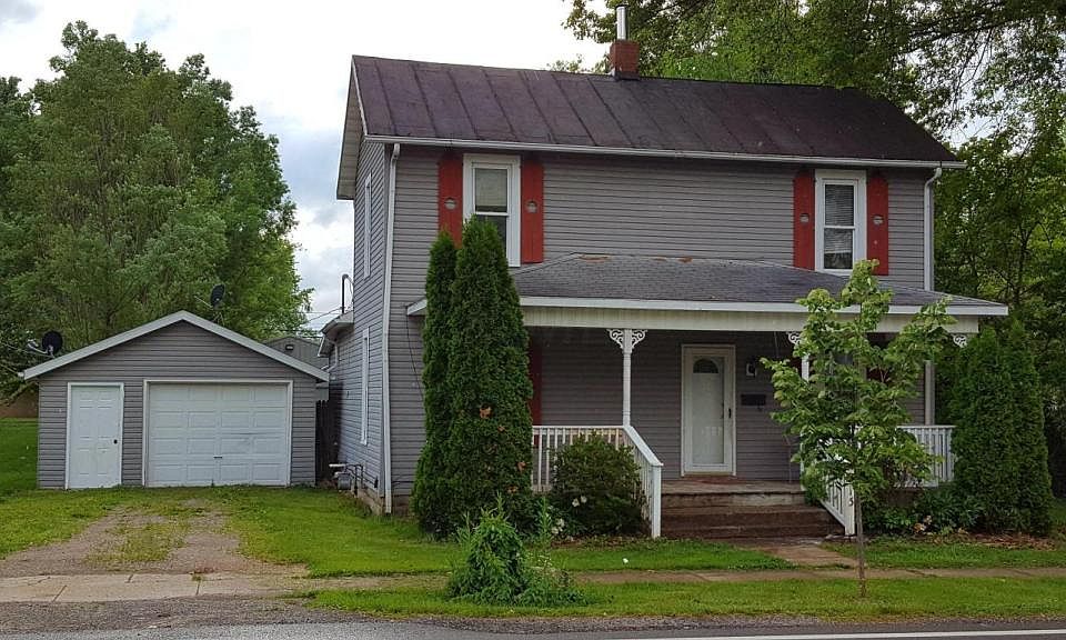 2nd image of 713 N Main St
