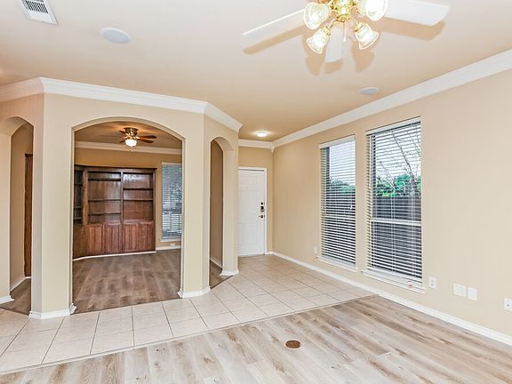 4th image of 2601 Silver Hill Dr