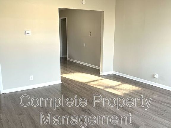 3rd image of 1108 Hall St #2