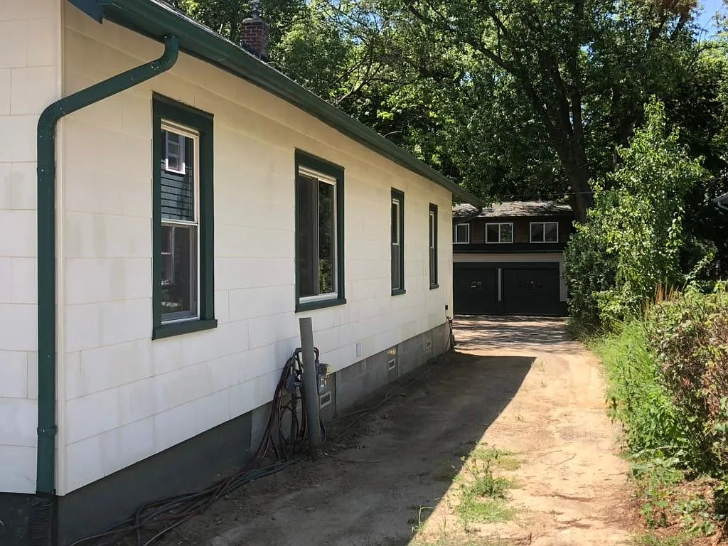 3 bed, 1400 sqft, $2,750 — Photo 3