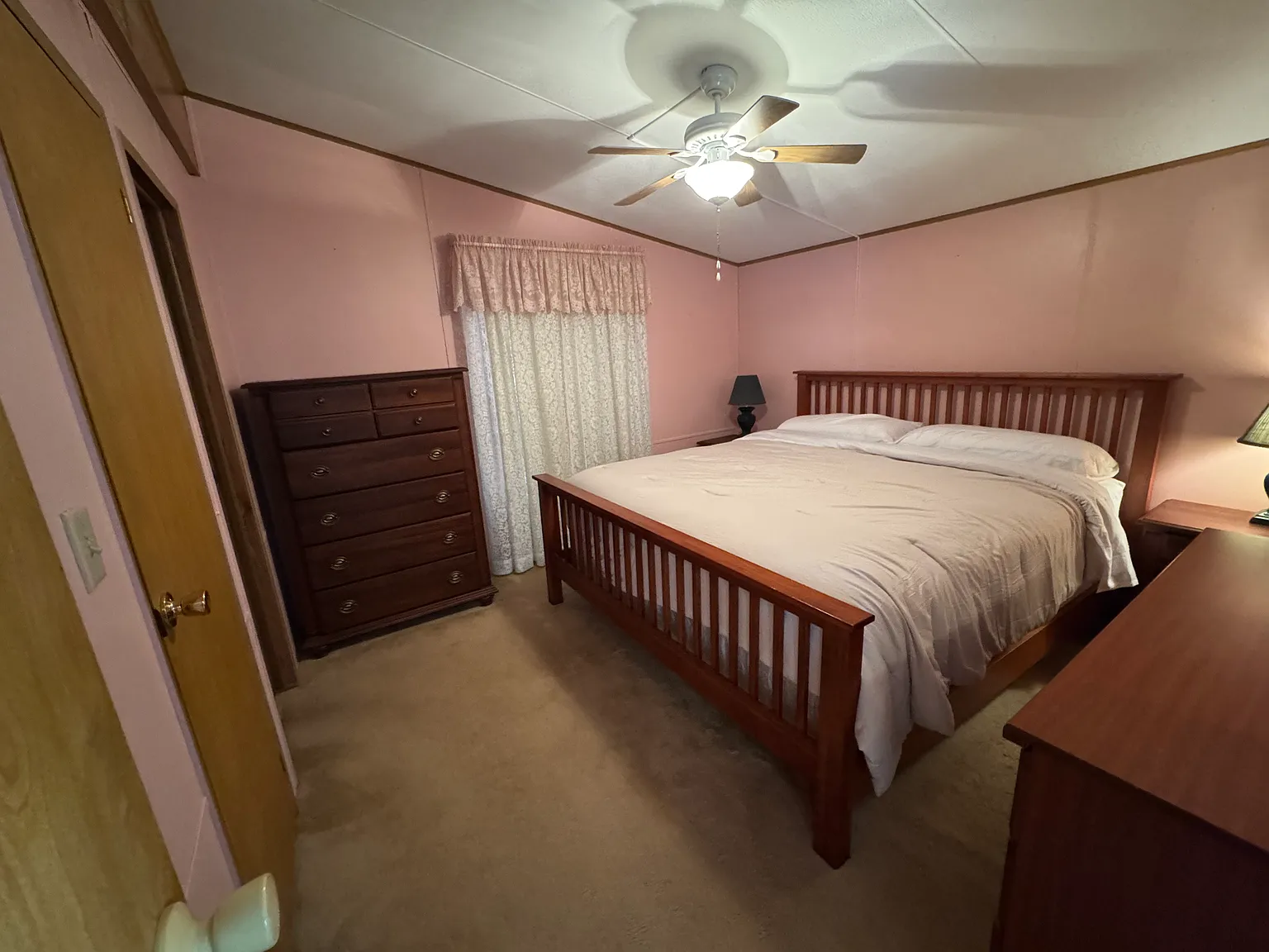 3 bed, 960 sqft, $1,800 — Photo 4
