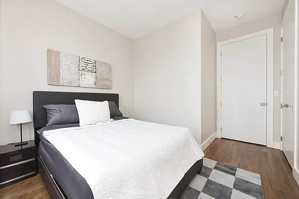 Rented by eRealty Advisors USA Inc | media 7