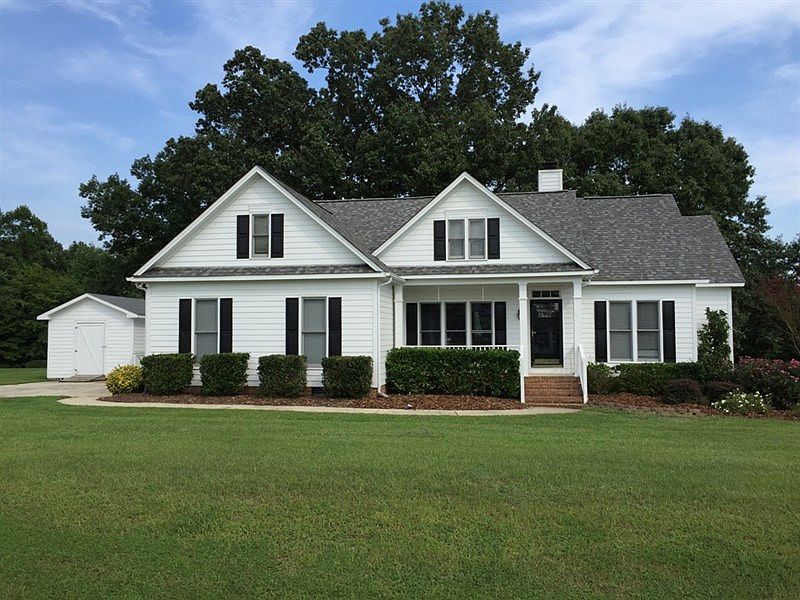 1st image of 205 Riverwood Dr