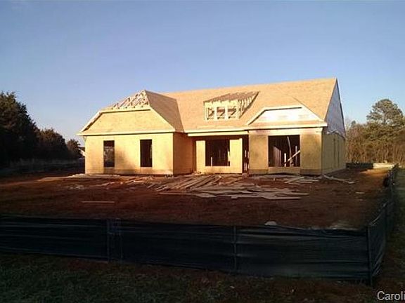 3rd image of 2072 Whispering Winds Dr