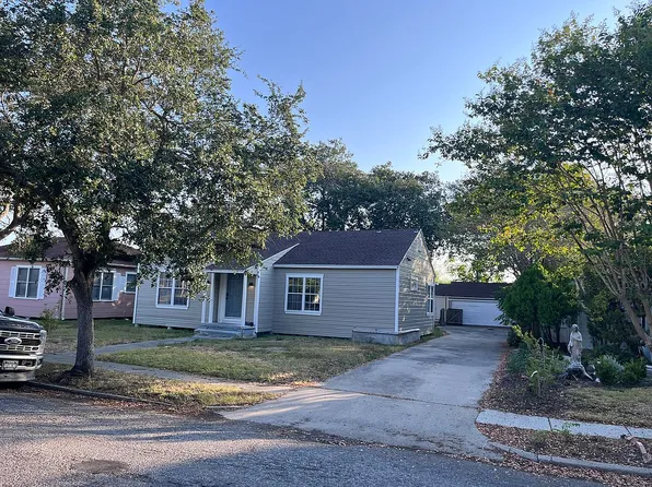 3006 Topeka St, Corpus Christi, TX 78404