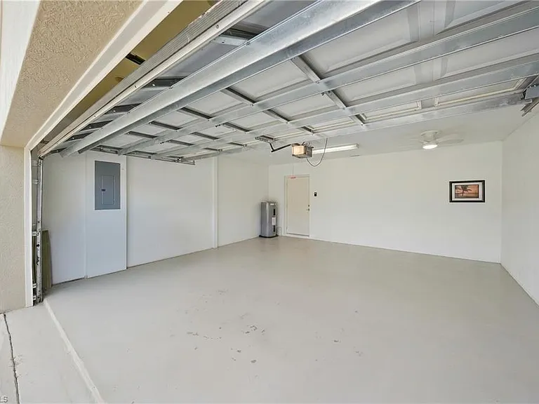 8018 Tauren Ct — Photo 36