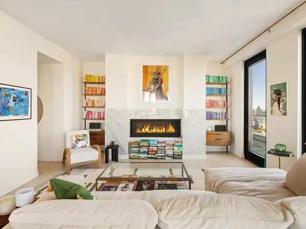 856 Washington Avenue image 5 of 30