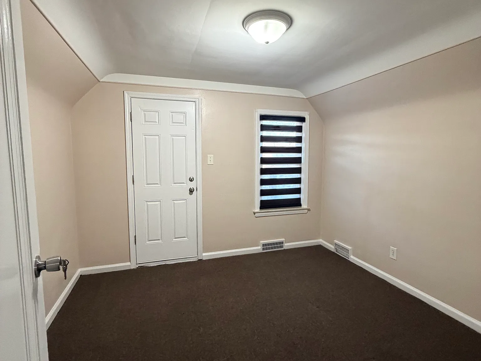 2 bed, 1000 sqft, $1,500 — Photo 3