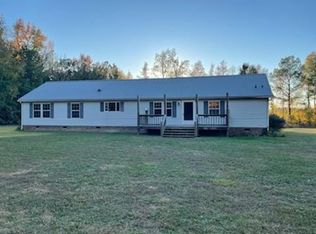 33127 Christanna Hwy, Blackstone, VA 23824