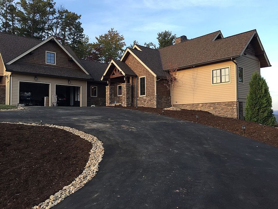 2nd image of 4288 Reynolds Pkwy