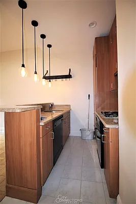 Rented by City Connections Realty | media 26