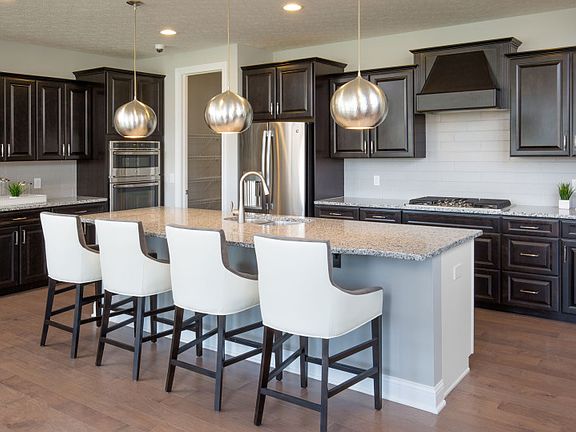 Kitchen with Large Island