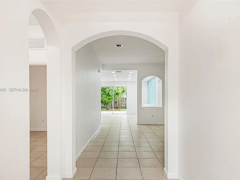 11863 SW 253rd St — Photo 5