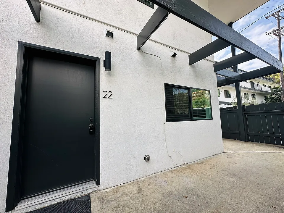 201 Ladera St #22