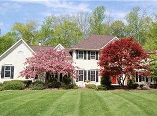 7050 Kate Dr, Hudson, OH