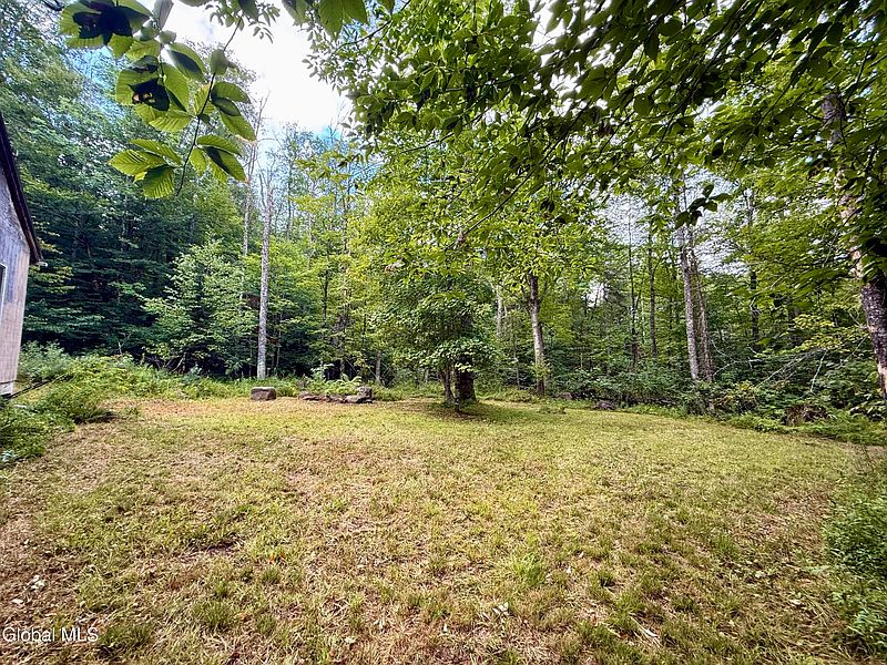 5th image of 189 Round Lake Brook Loop
