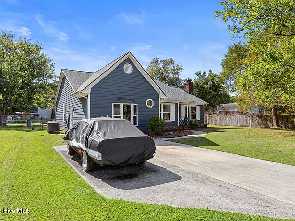 3rd image of 609 Mallard Drive