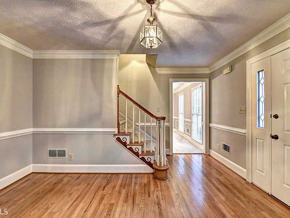 3rd image of 2538 Settlers Ct