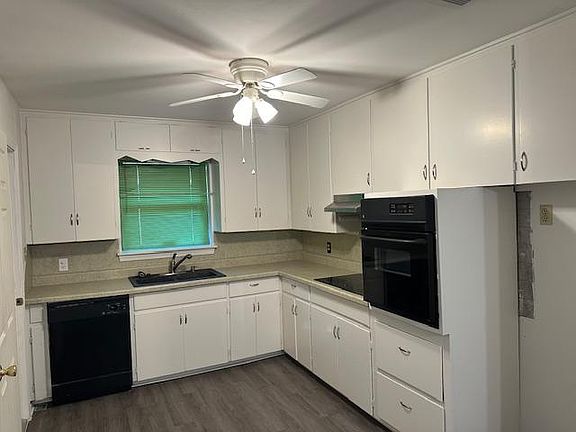 4th image of 1524 NE 45th St