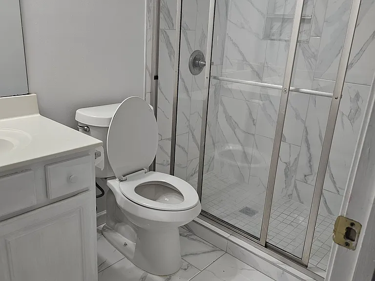 340 Circle Rd — Photo 8