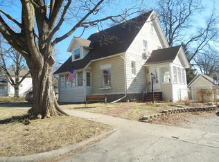 244 N Clinton St, Grand Ledge, MI