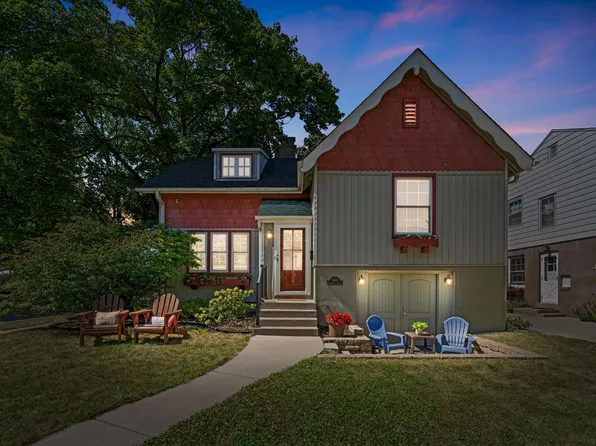 5101 North Shoreland DRIVE, Milwaukee, WI 53217