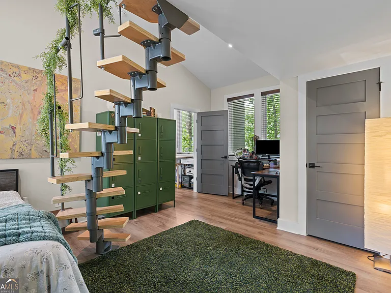 110 Arcadia Ave — Photo 26